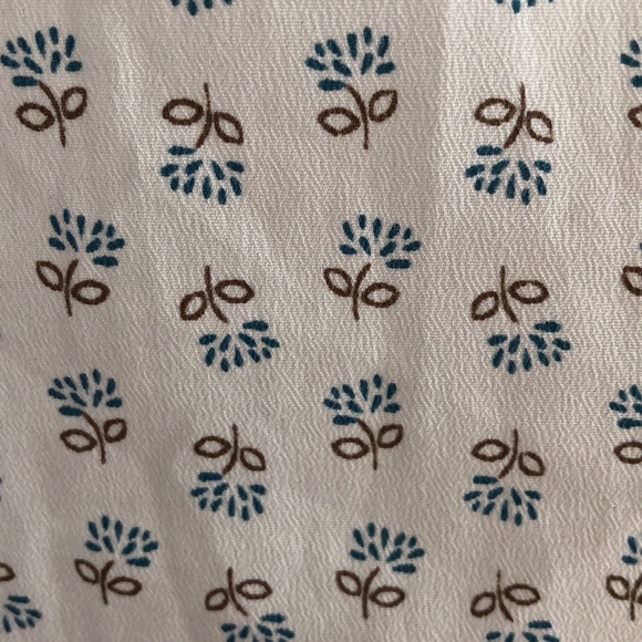 Charlotte Russe Blouse - Picture 3 of 3